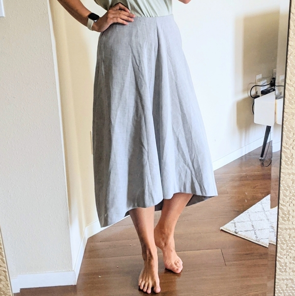 COS Dresses & Skirts - ⬇️ COS midi skirt